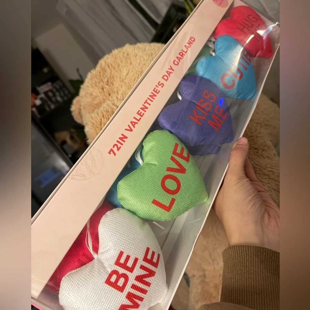 Valentine’s Heart Garland conversational 72” plush